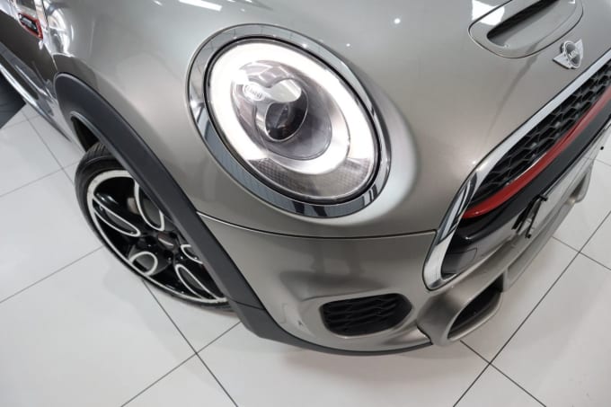 2025 Mini Hatch