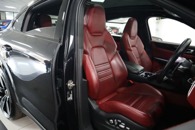 2025 Porsche Cayenne