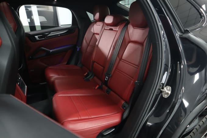 2025 Porsche Cayenne