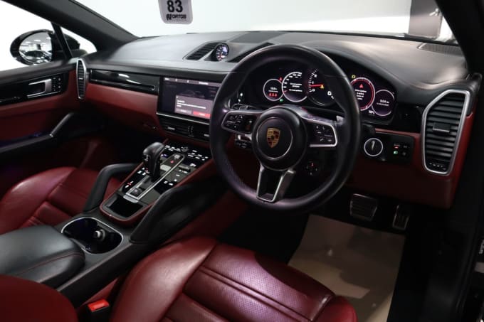 2025 Porsche Cayenne