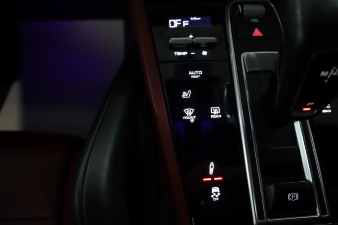 2025 Porsche Cayenne