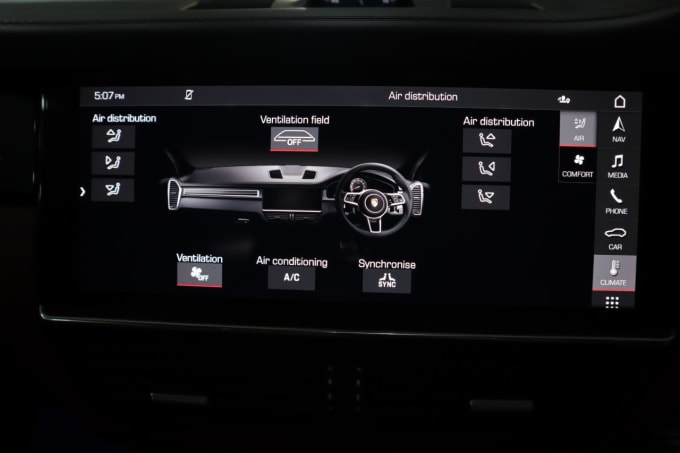 2025 Porsche Cayenne