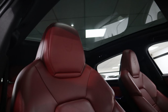 2025 Porsche Cayenne