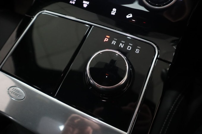 2025 Land Rover Range Rover Velar