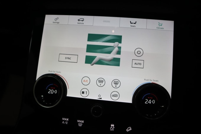 2025 Land Rover Range Rover Velar