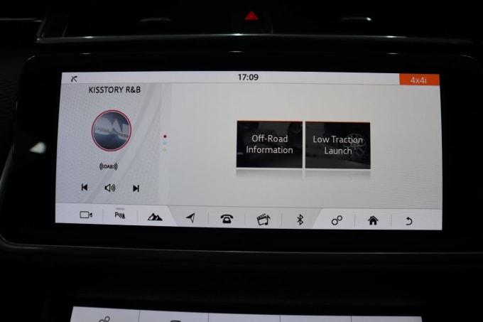 2025 Land Rover Range Rover Velar