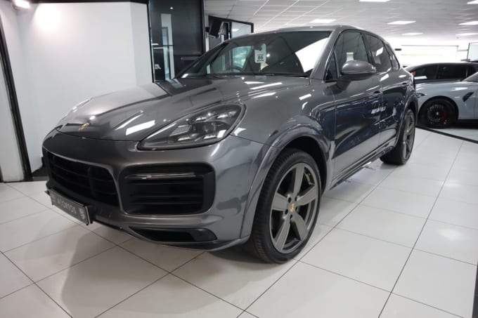 2025 Porsche Cayenne