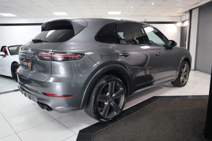 2025 Porsche Cayenne