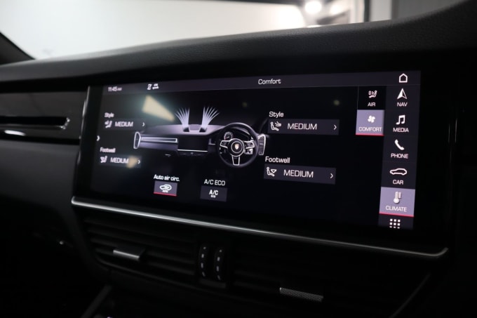 2025 Porsche Cayenne
