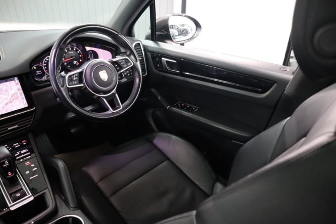 2025 Porsche Cayenne