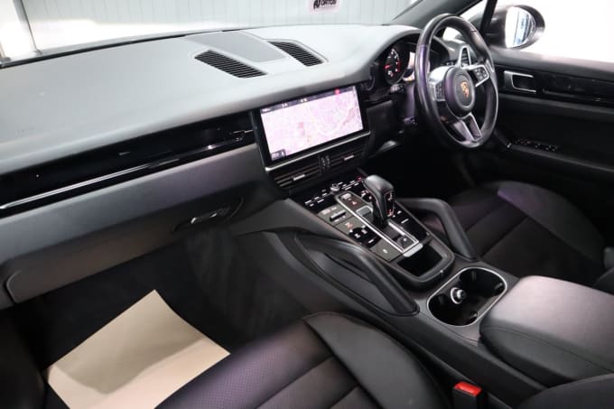 2025 Porsche Cayenne