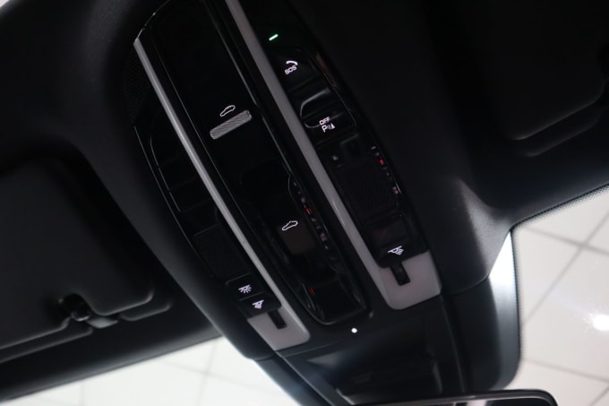 2025 Porsche Cayenne
