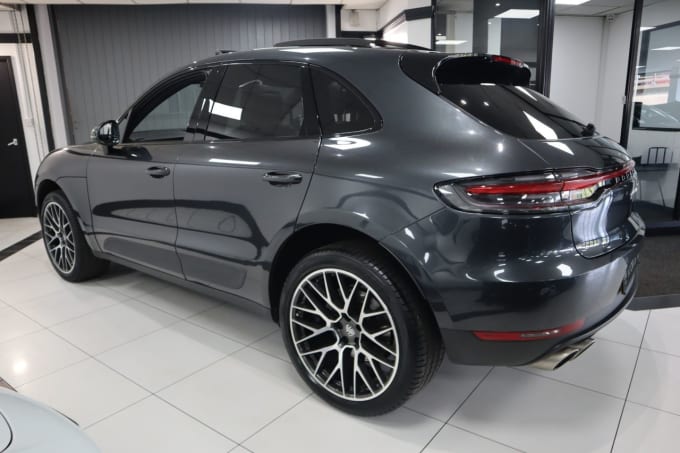 2025 Porsche Macan