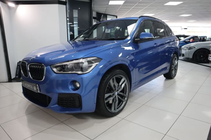 2025 BMW X1