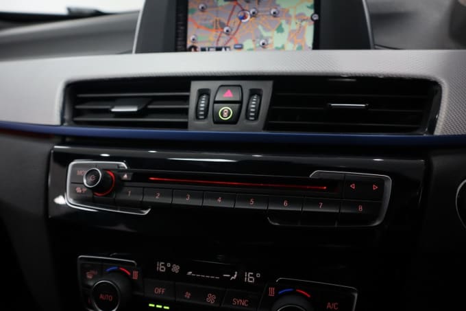 2025 BMW X1