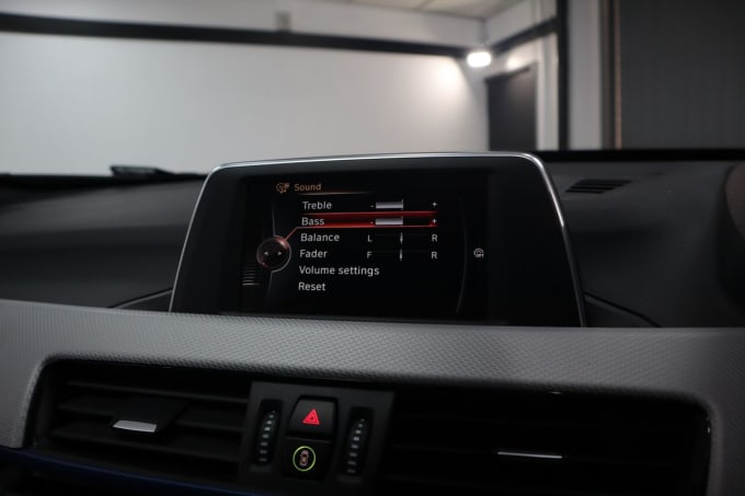 2025 BMW X1