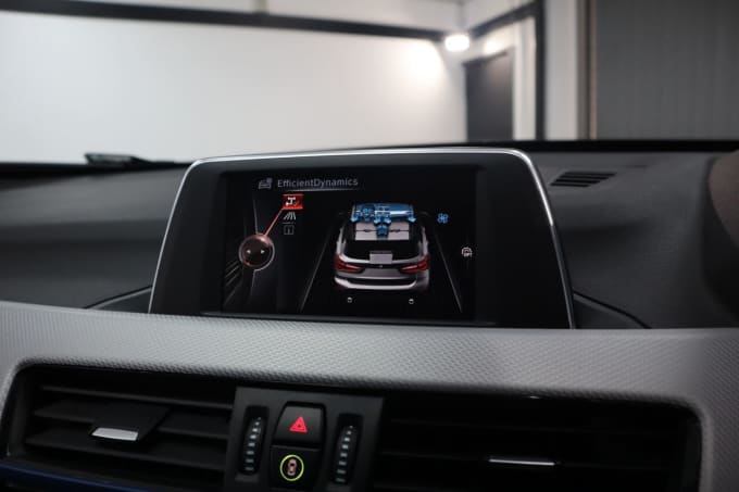 2025 BMW X1