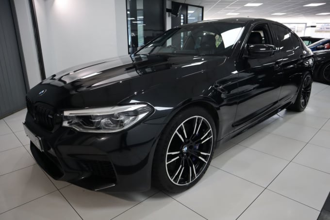 2025 BMW M5