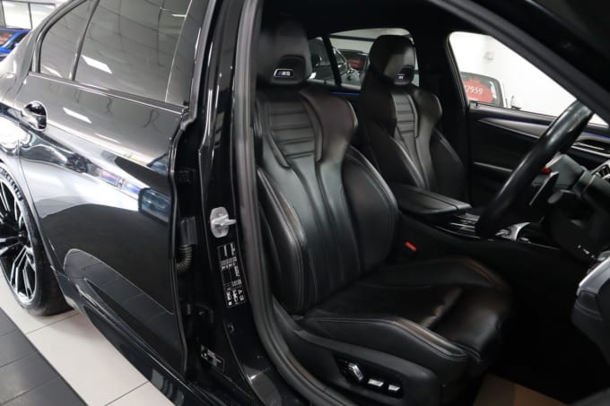 2025 BMW M5