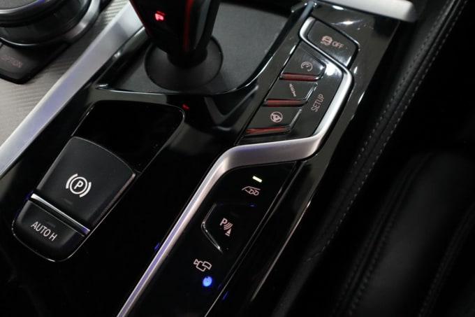 2025 BMW M5