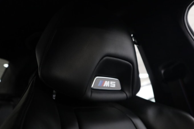 2025 BMW M5