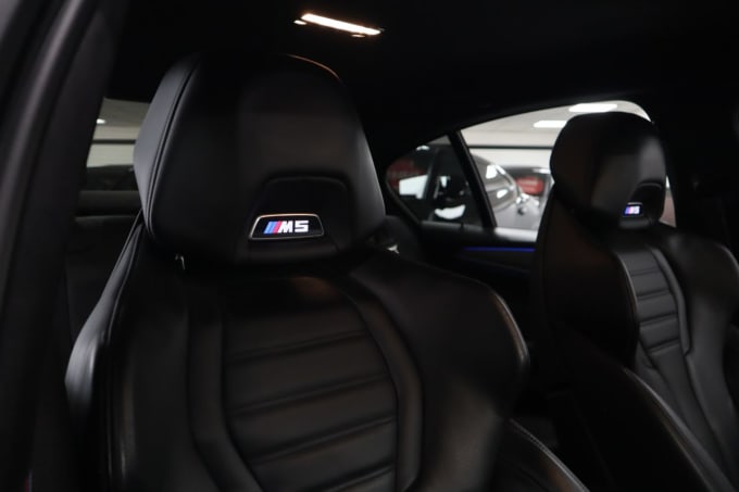 2025 BMW M5