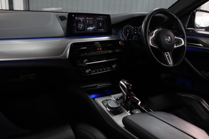 2025 BMW M5