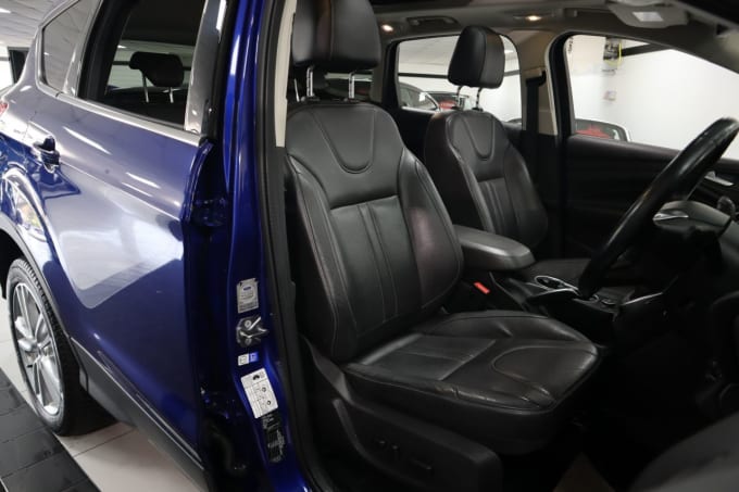 2025 Ford Kuga