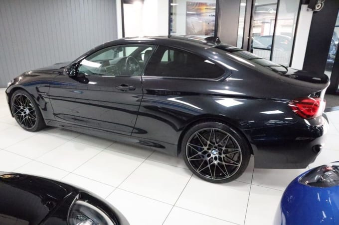 2025 BMW M4