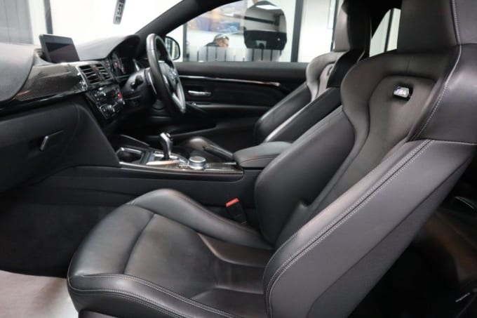 2025 BMW M4