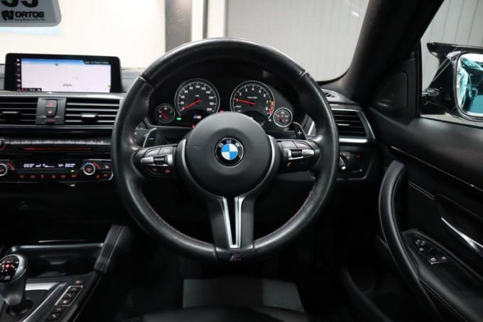 2025 BMW M4