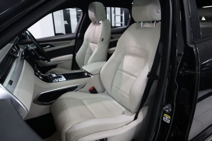 2025 Jaguar F-pace