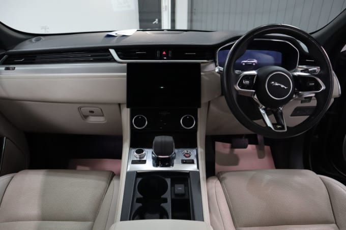 2025 Jaguar F-pace