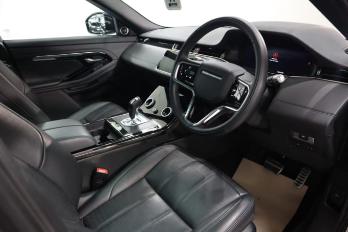 2025 Land Rover Range Rover Evoque