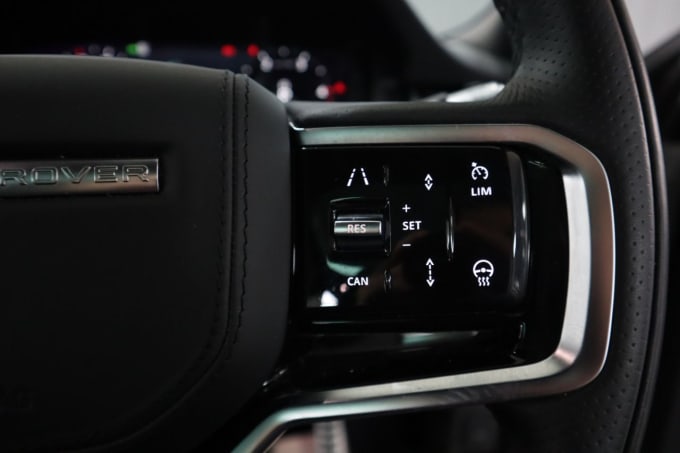 2025 Land Rover Range Rover Evoque