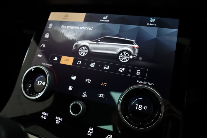 2025 Land Rover Range Rover Evoque