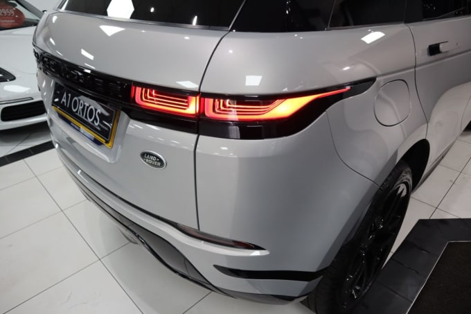 2025 Land Rover Range Rover Evoque