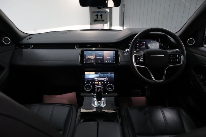 2025 Land Rover Range Rover Evoque