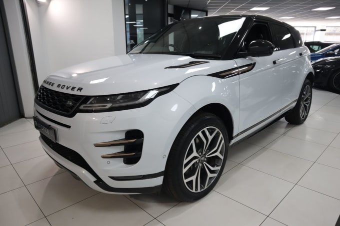 2025 Land Rover Range Rover Evoque