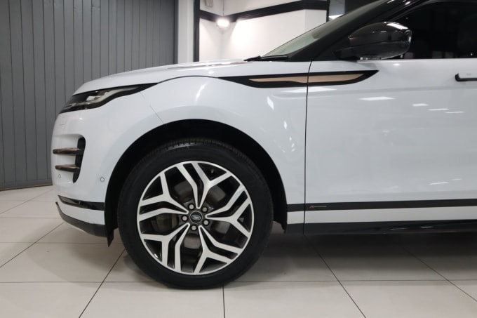 2025 Land Rover Range Rover Evoque