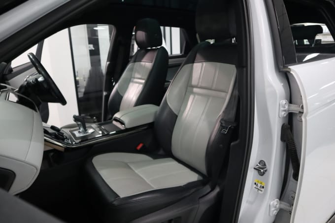 2025 Land Rover Range Rover Evoque