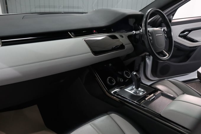 2025 Land Rover Range Rover Evoque