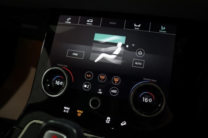2025 Land Rover Range Rover Evoque
