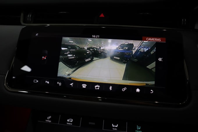 2025 Land Rover Range Rover Evoque