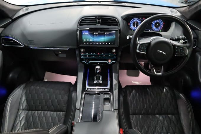 2025 Jaguar F-pace