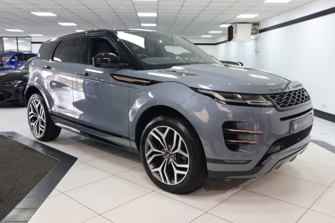 2025 Land Rover Range Rover Evoque