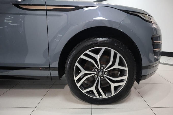 2025 Land Rover Range Rover Evoque