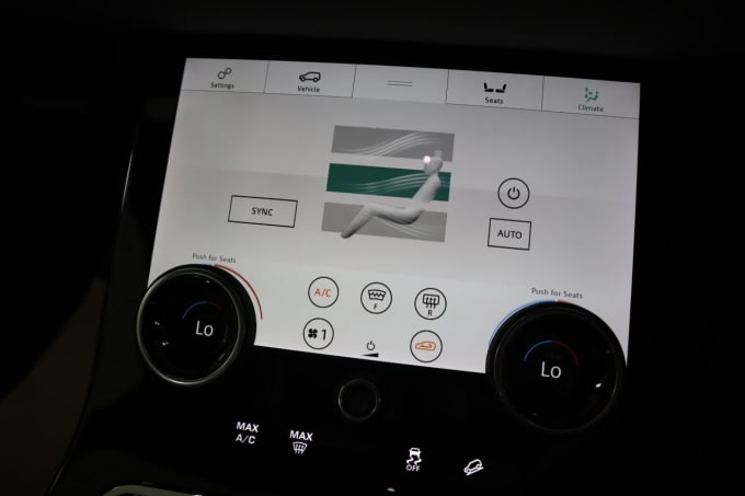 2025 Land Rover Range Rover Evoque