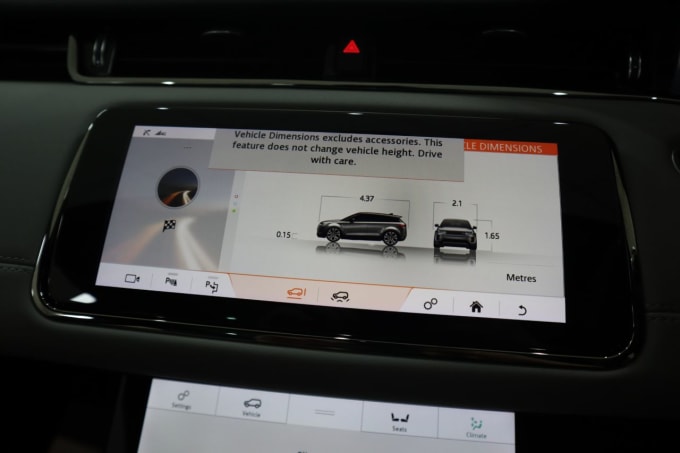 2025 Land Rover Range Rover Evoque