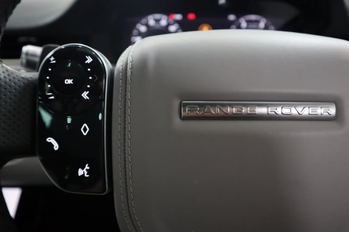 2025 Land Rover Range Rover Evoque